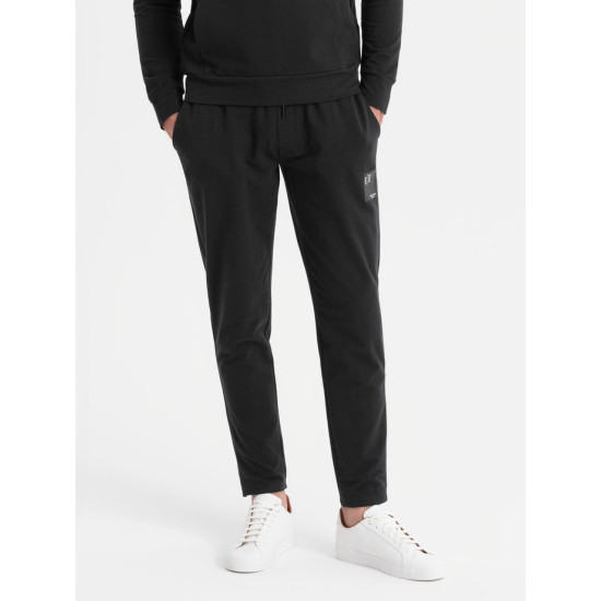 Vyriškas juodos spalvos laisvalaikio komplektas Denat Vyriški komplektai