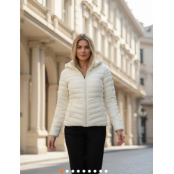 Naiste valge jakk Kaja