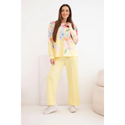 Moteriškas geltonas komplektas su plačiomis kelnėmis Flowers