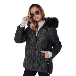 Naiste must talvejope musta karusnahaga Lumor