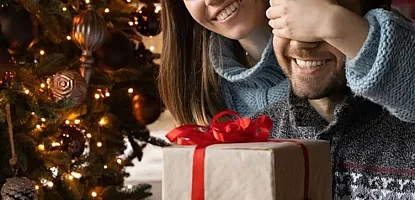 Ką padovanoti vyrui ar vaikinui Kalėdų proga: 20 idėjų kiekvienam biudžetui