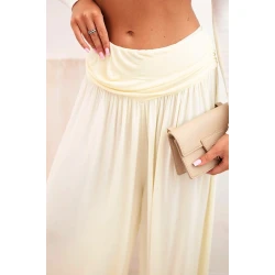 Moteriškos švisiai geltonos kelnės su klostėmis Prosa