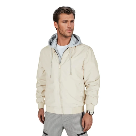 Vyriška baltos spalvos bomber stiliaus striukė Edmin TX5020