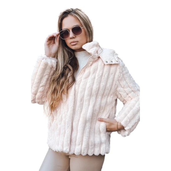 Moteriškas rusva kailinis švarkas su gobtuvu Marly Moteriškos striukės