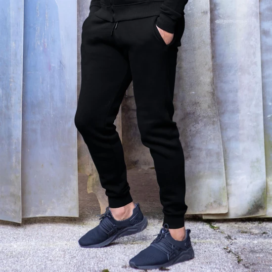 Juodas sportinis komplektas su užtrauktuku vyrams Jake PK3030