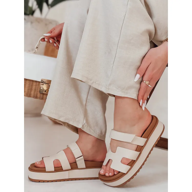 Moteriškos rusvos spalvos šlepetės Flip ZY0866