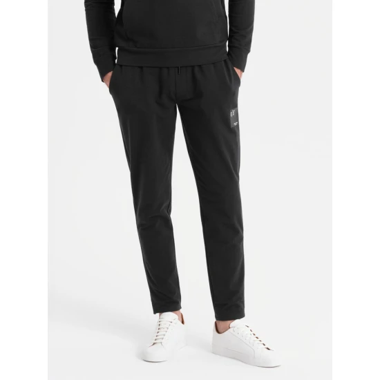 Vyriškas juodos spalvos laisvalaikio komplektas Denat Vyriški komplektai