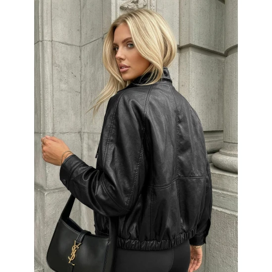 Moteriška juoda odinė striukė Capri Moteriškos striukės