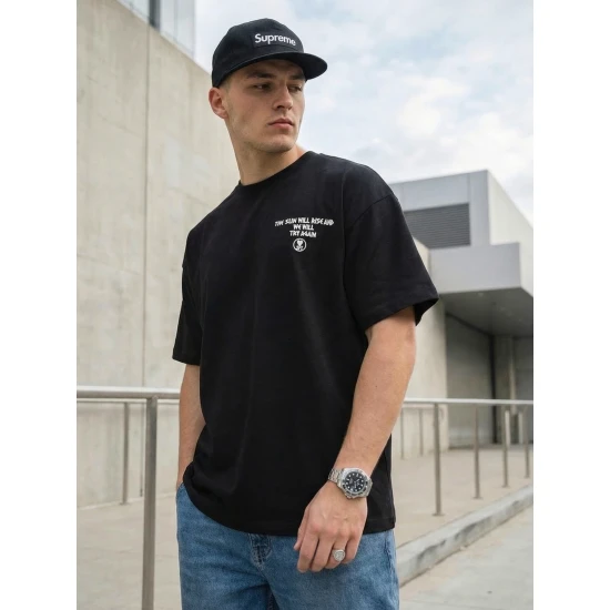 Vyriški juodi oversize marškinėliai Jevin Marškinėliai su užrašais