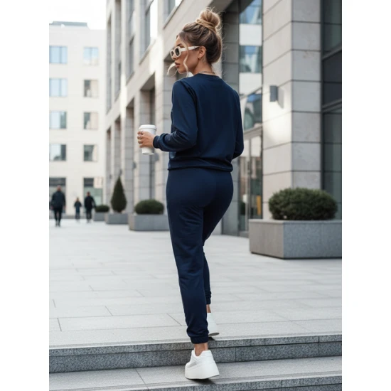 Moteriškas tamsiai mėlynas komplektas Milian Moteriški komplektai