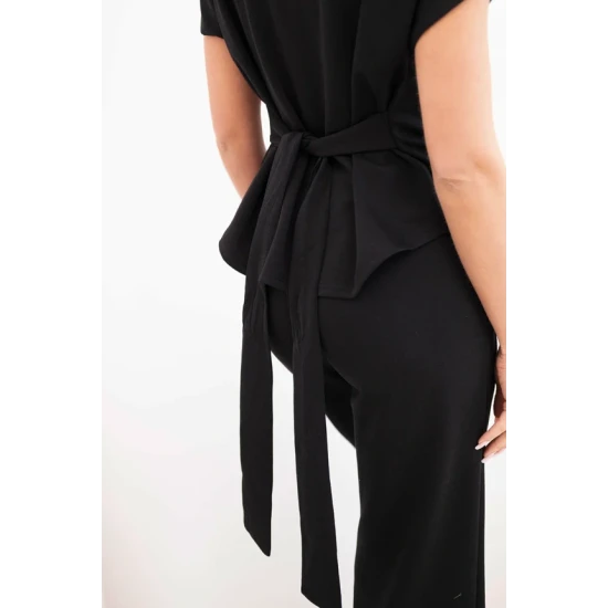 Moteriškas juodas komplektas plačiomis kelnėmis Floren Moteriški komplektai