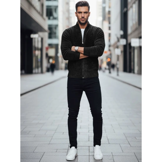 Vyrškas juodas megztinis Andri