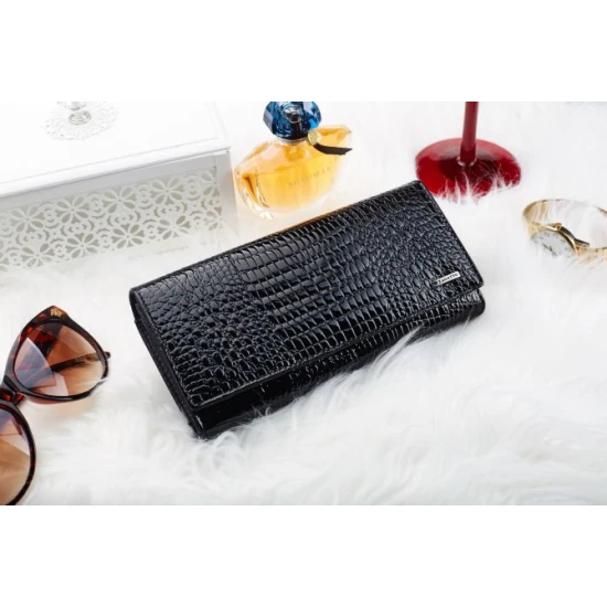 Moteriška juoda piniginė Nicollete ZG-46-SH