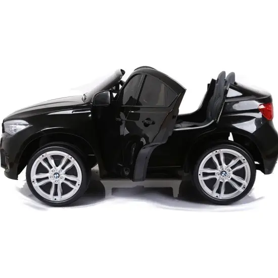 Juodas BMW X6M akumuliatorinis automobilis Automobiliai