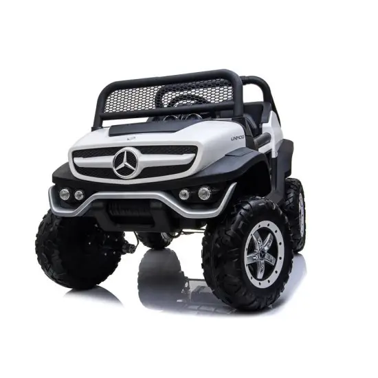 Baltas Mercedes akumuliatorinis automobilis Automobiliai