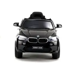 Juodas BMW X6 akumuliatorinis automobilis