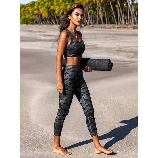 Akcija Moteriškas juodas komplektas Keral O/XL016/1