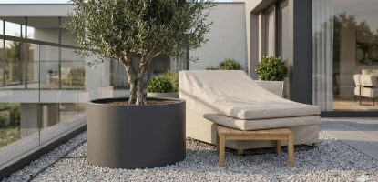 Lauko baldai terasai 2026: Ratanas, medis ar metalas – ką geriausia rinktis?